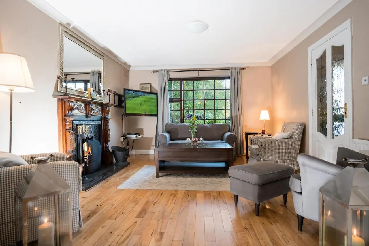 Woodside Lodge Accomodation Westport Guest house