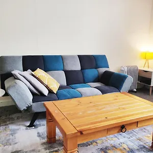 Stone 5 Min Walk To Town Centre Apartment