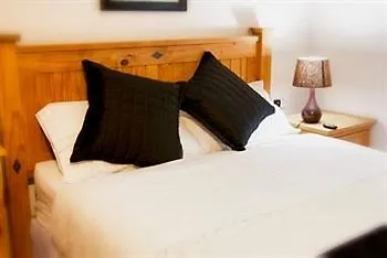 Woodside Lodge Accomodation Westport Guest house